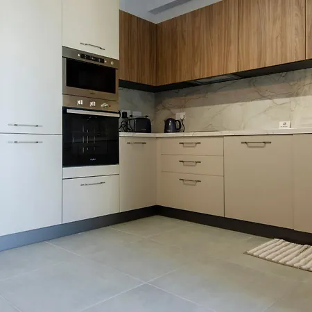 Luxury High-floor Escape With Balcony Apartament St. Julian's