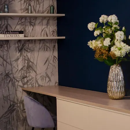 Apartment Luxury High-floor Escape With Balcony