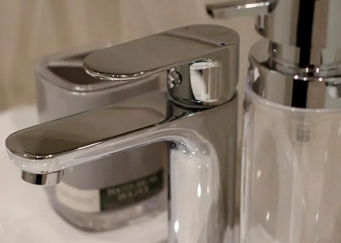 Luxury High-floor Escape With Balcony * St. Julian's